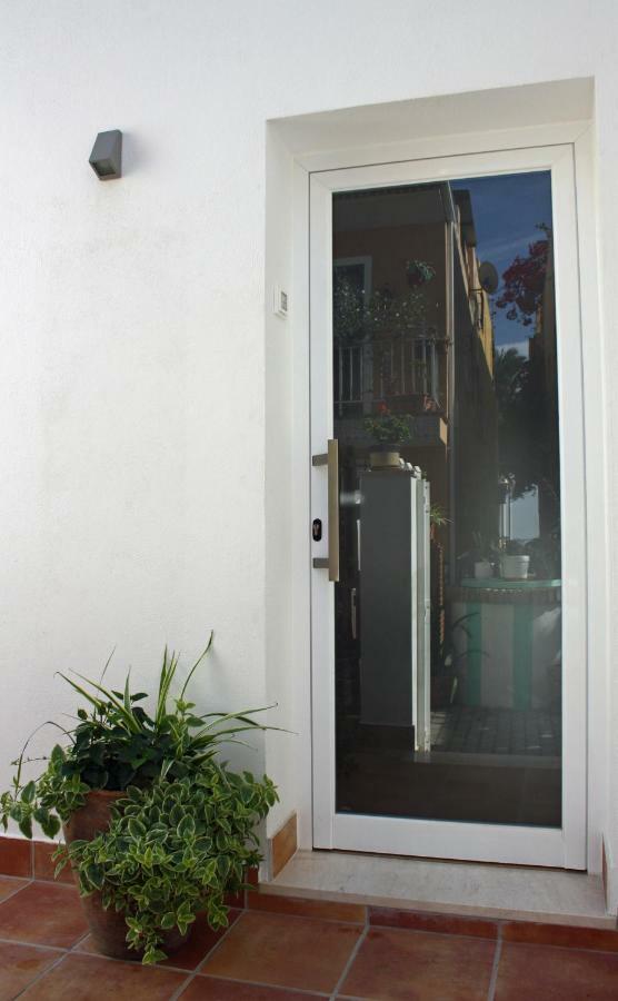 Apartamentos Angelita Plaza Beach Málaga Eksteriør billede