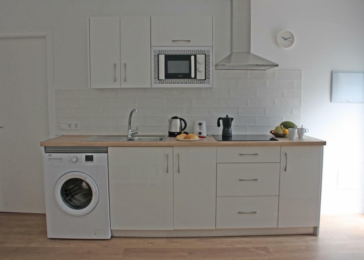 Apartamentos Angelita Plaza Beach Málaga Eksteriør billede