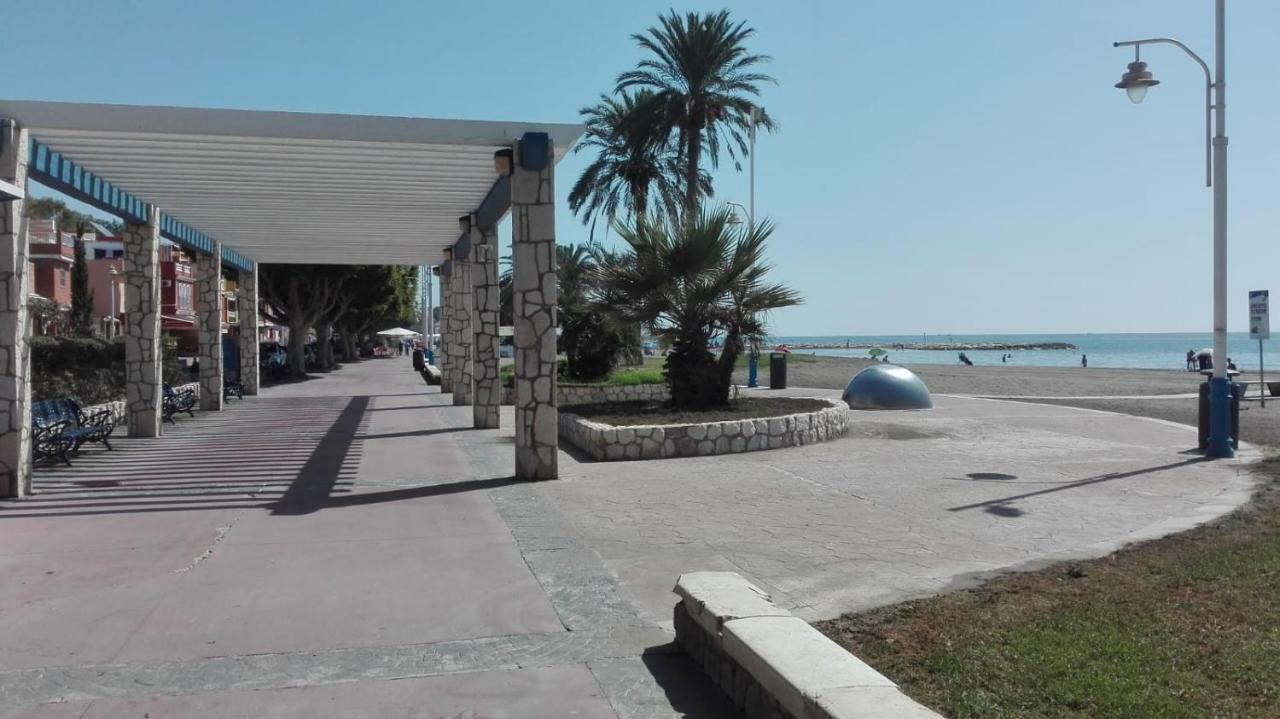 Apartamentos Angelita Plaza Beach Málaga Eksteriør billede