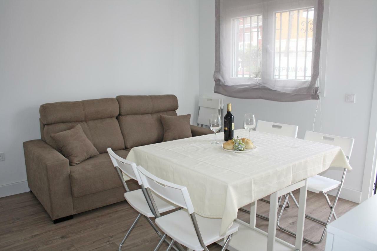 Apartamentos Angelita Plaza Beach Málaga Eksteriør billede