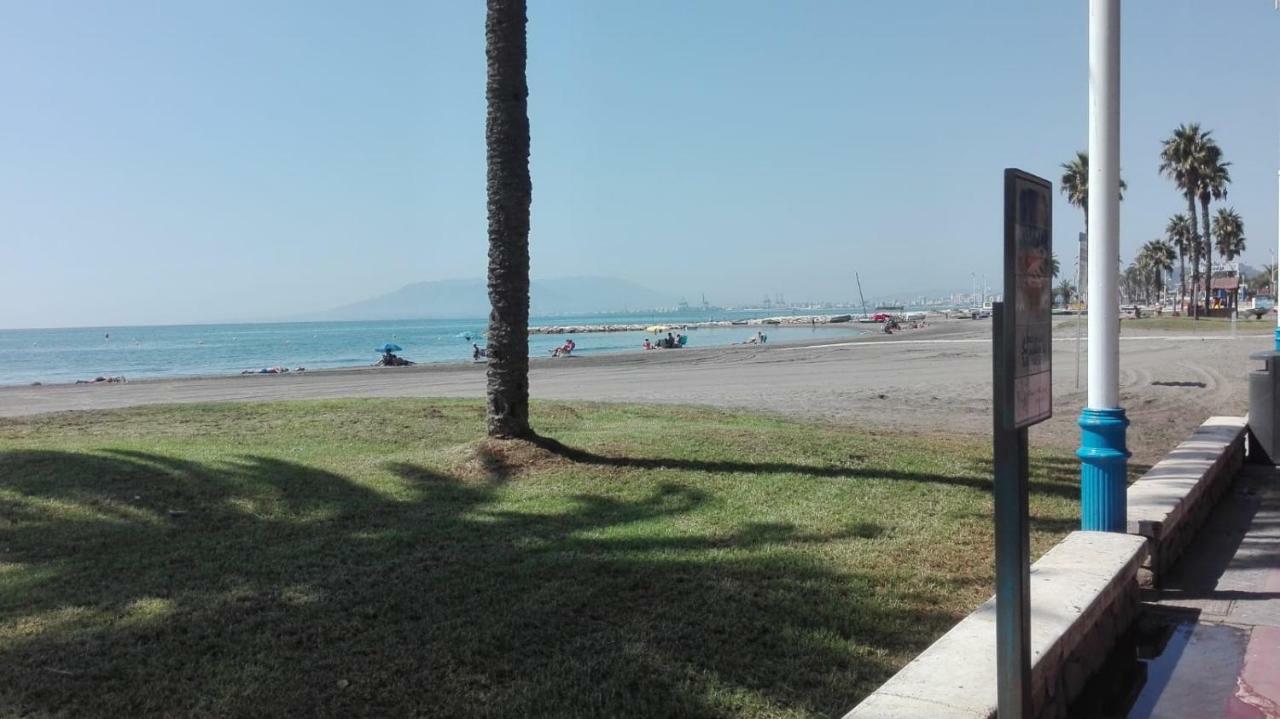 Apartamentos Angelita Plaza Beach Málaga Eksteriør billede