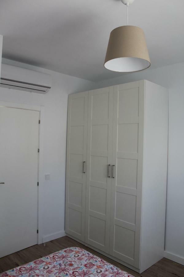Apartamentos Angelita Plaza Beach Málaga Eksteriør billede